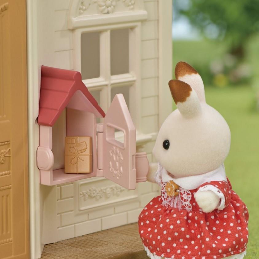 Sylvanian Families Red Roof Cosy Cottage Starter Home for Ages 3 & Up
