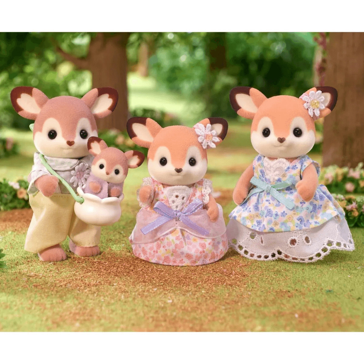 Sylvanian Families Deer Family Toy Playset for Ages 3 and Up