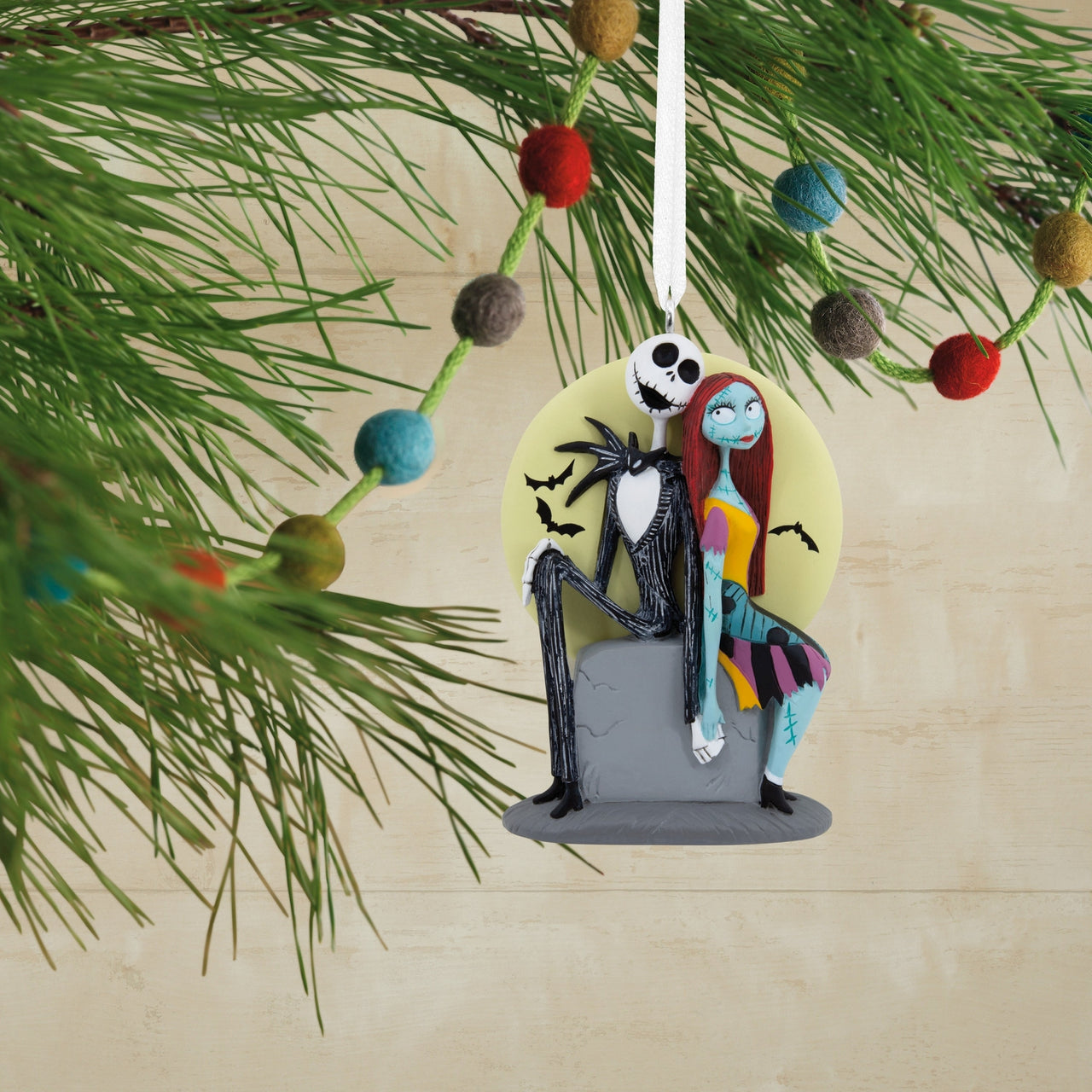 Disney the Nightmare Before Christmas Jack & Sally Ornament