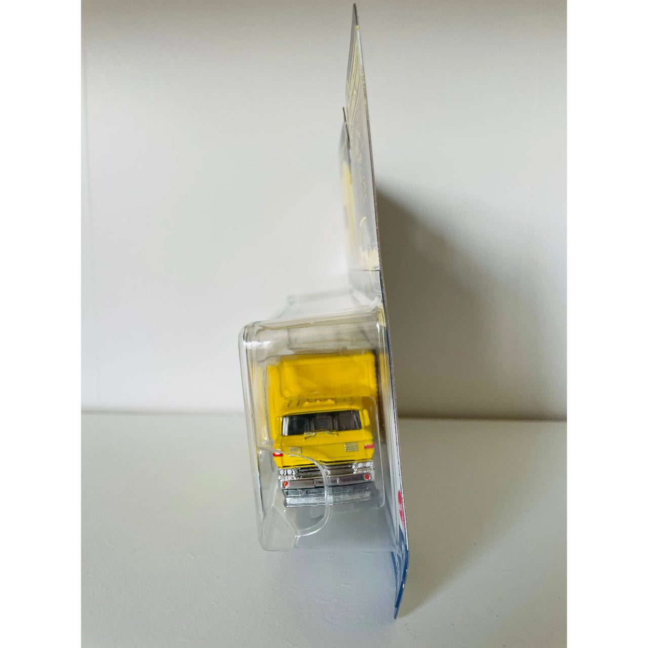 Hot Wheels Premium Car Culture Team Transport #75 1972 Toyota Corolla Levin Sakura Sprinter