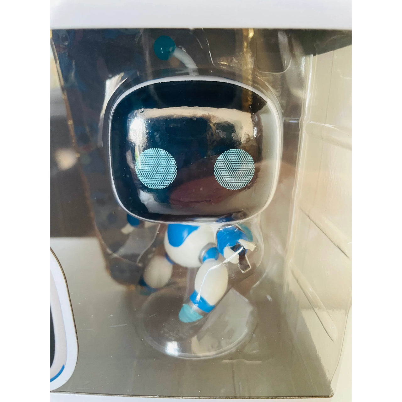 Funko Pop! Games Astro Bot Vinyl Figure 1089 Astro Bot