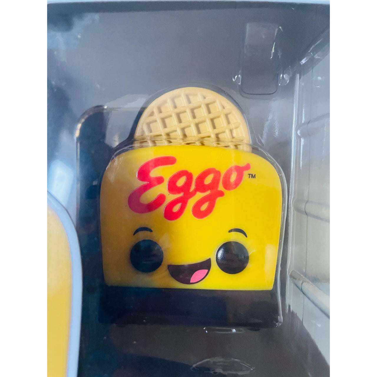 Funko Pop! Ad Icons Eggo Vinyl Figure 254 Eggo with Toaster