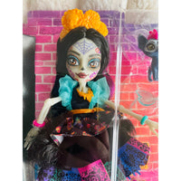 Monster High Skelita Calaveras Doll