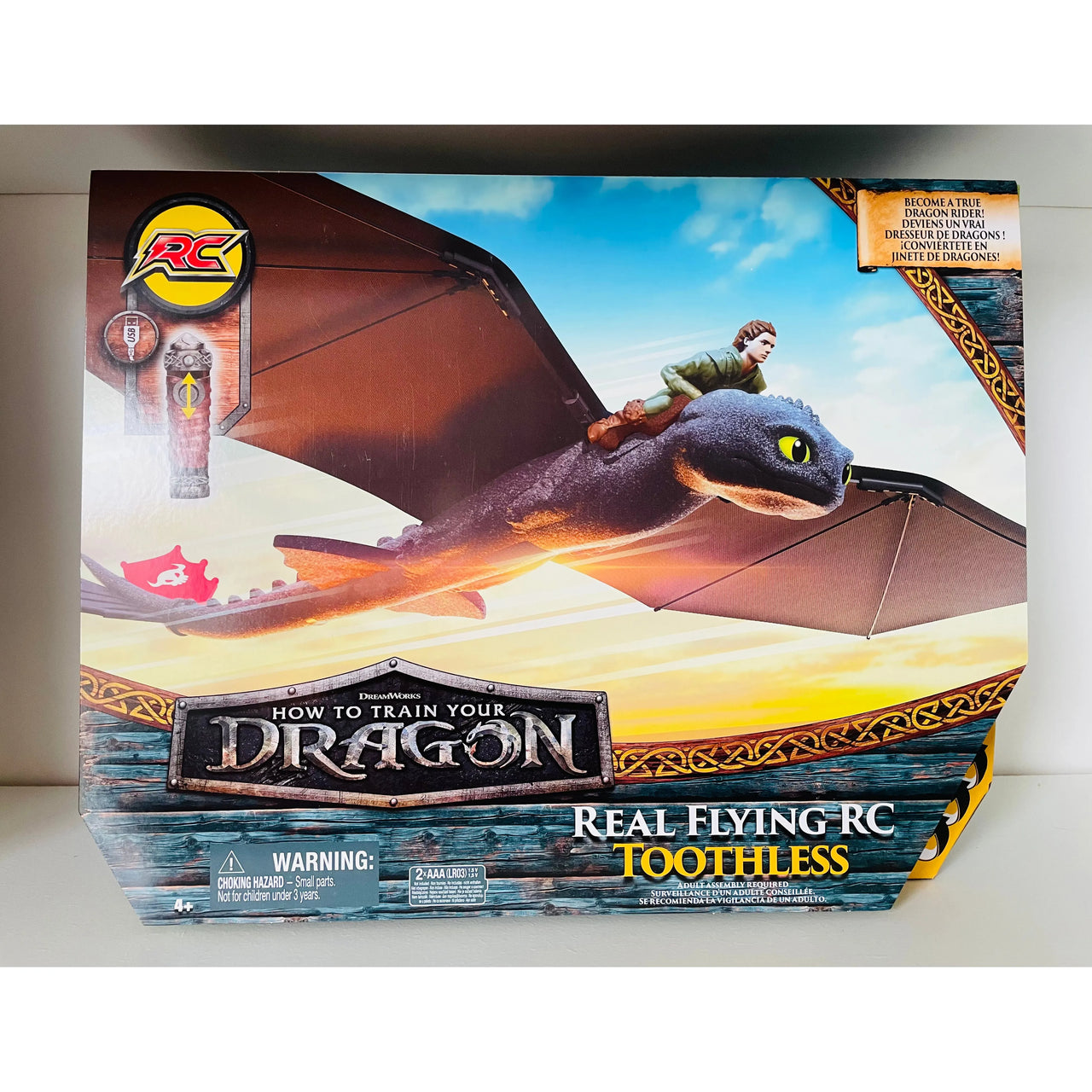 Dreamworks Dragons Real Flying RC Toothless