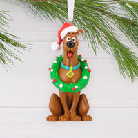 Scooby-Doo Hanging Ornament with Wreath & Santa Hat