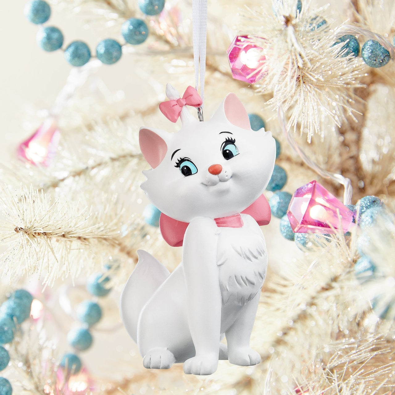 Collectable Disney Hanging Ornament Aristocats Marie Design - Planet Toys