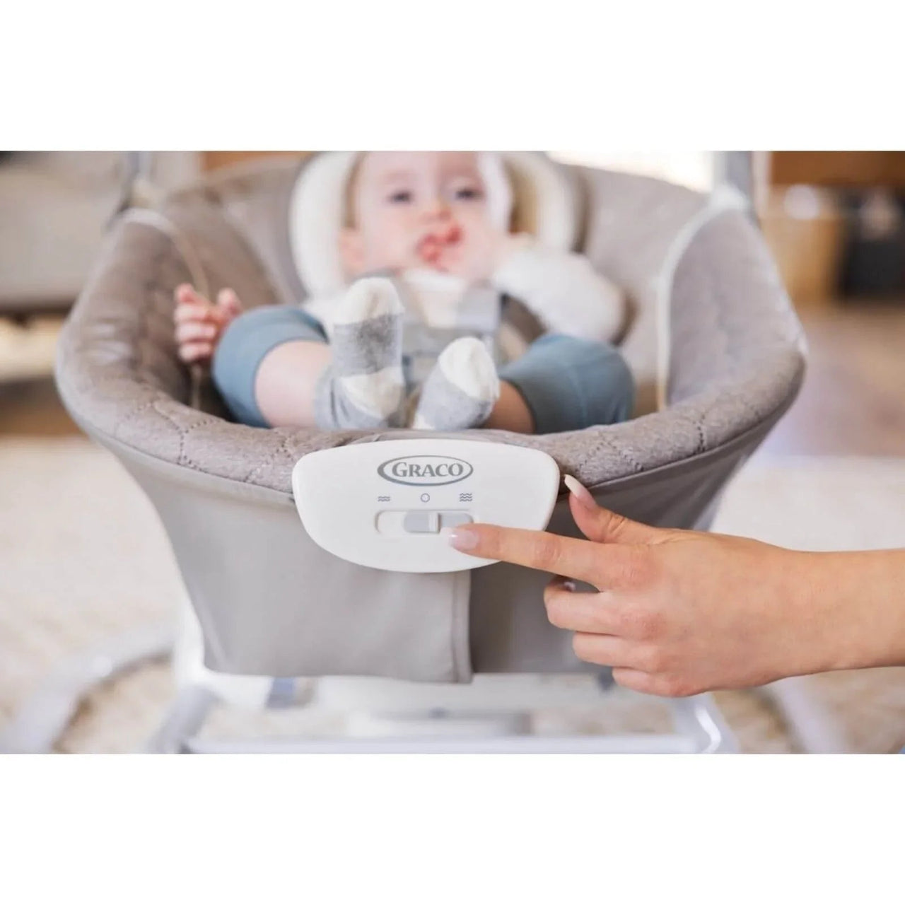 Graco SoftSway Silent 2 - in - 1 Smart Swing - Starlight - Planet Toys
