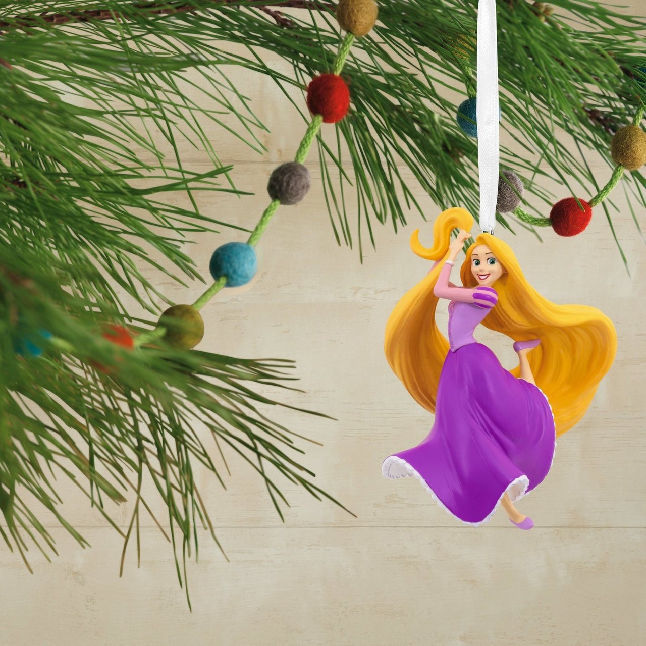 Hallmark Collectable Disney Tangled Princess Rapunzel Ornament - Planet Toys