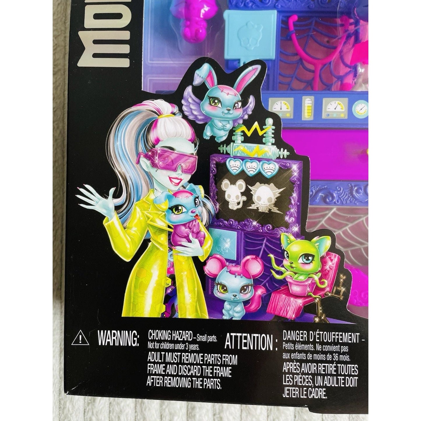 Monster High Make - A - Monster Pet Playset with Frankie Stein Doll - Planet Toys