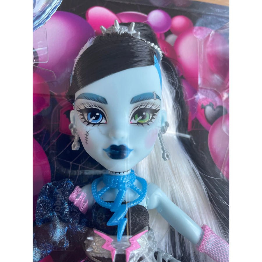 Monster High Scary Sweet Birthday Frankie Stein Doll - Planet Toys