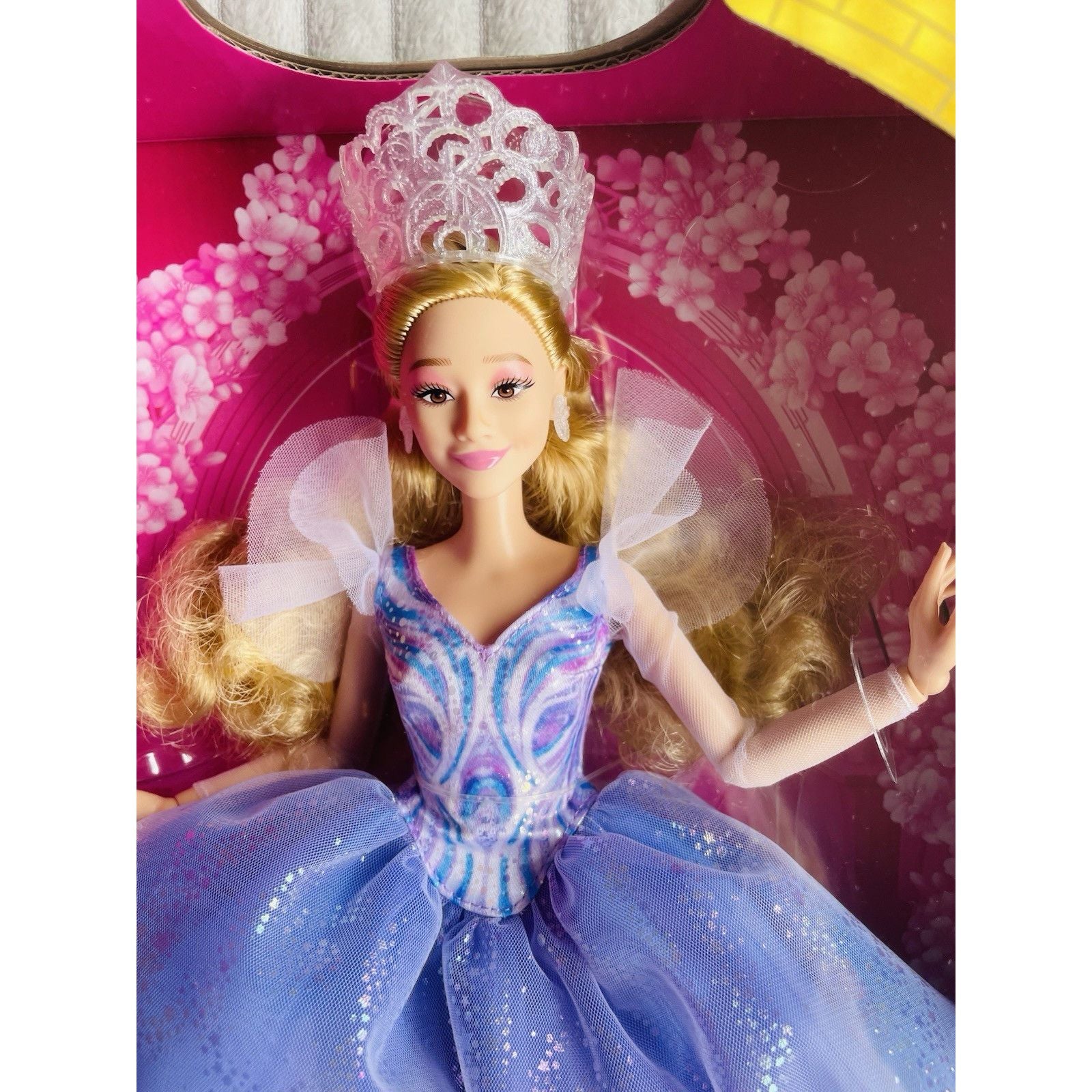 Wicked 2 for Good Deluxe Glinda Fashion Doll - Planet Toys